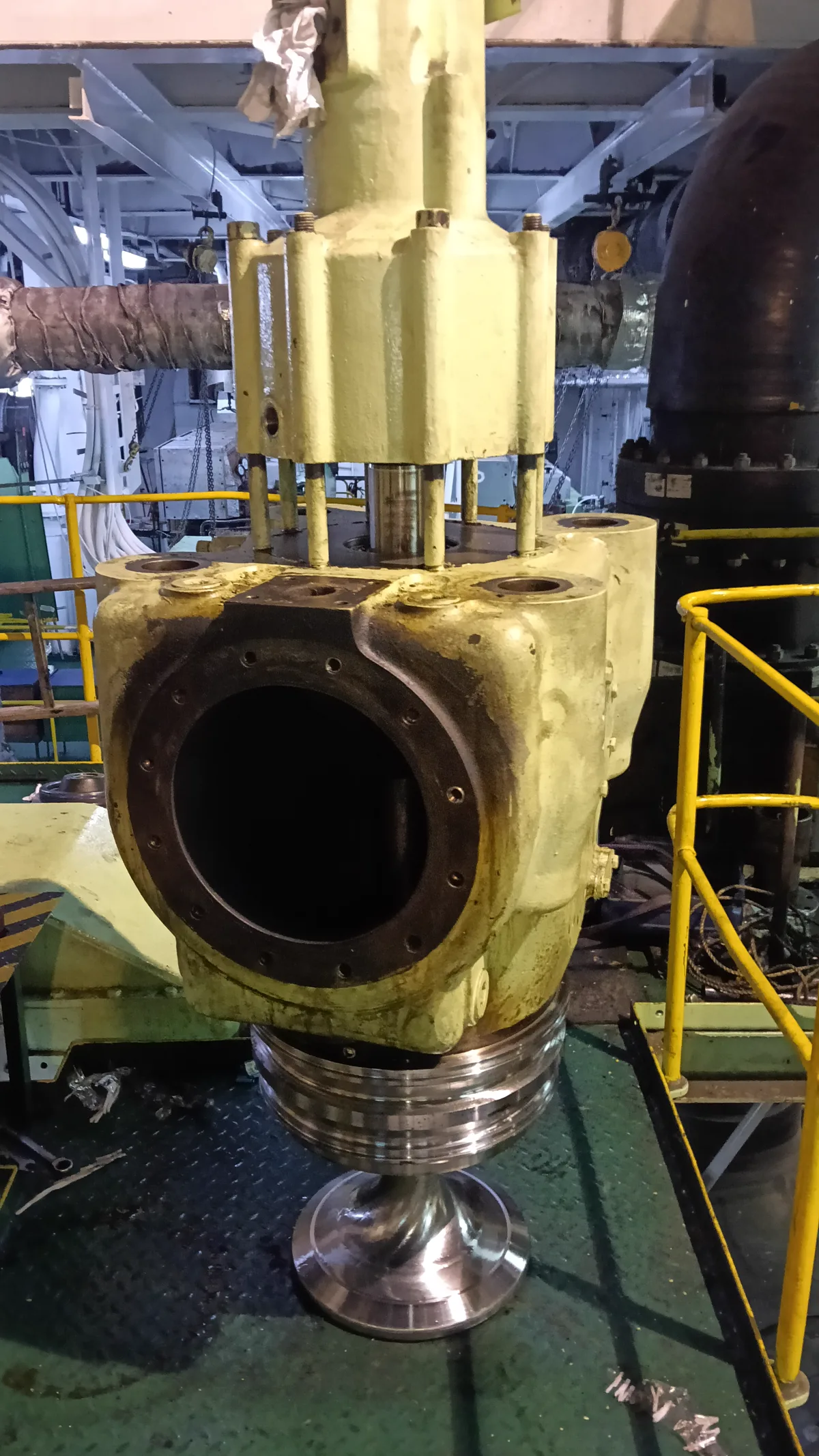 Engine exhaust valve components during overhaul